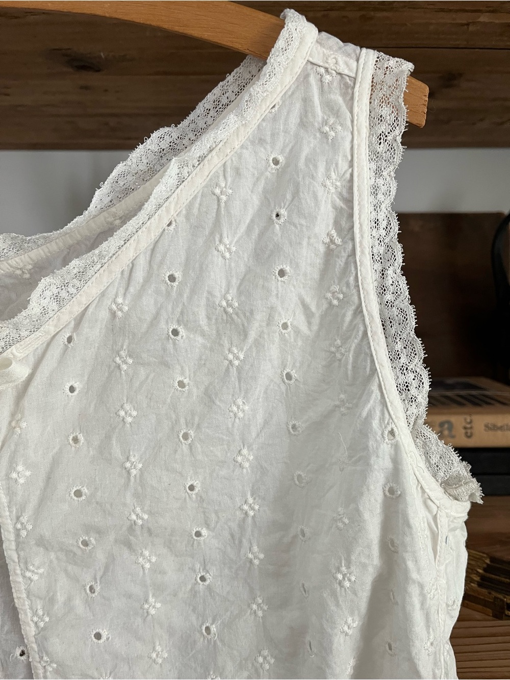 ♥️ Magnolia Pearl Eyelet Dasha Corset Top - Picture 10 of 14
